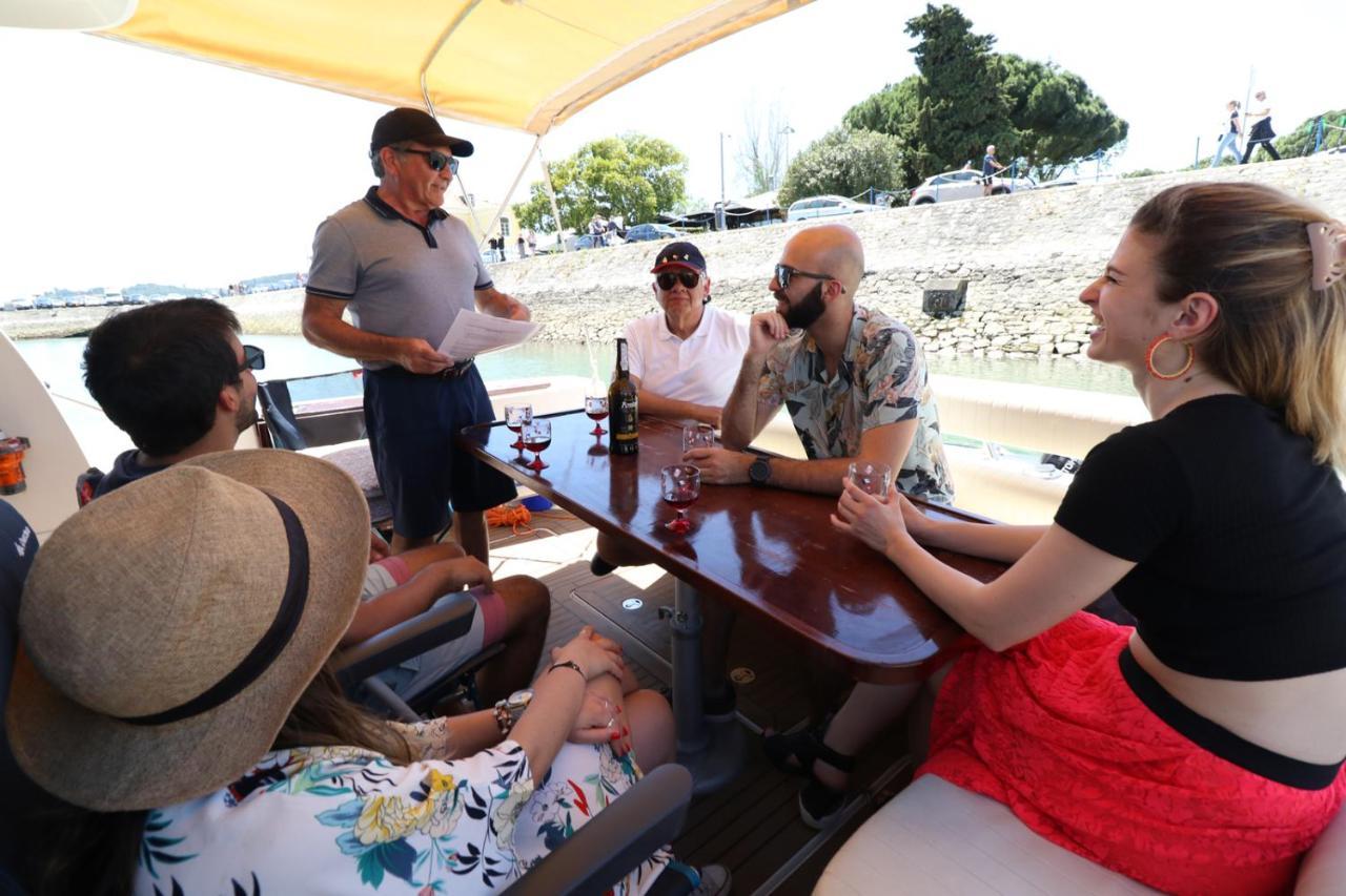 Private Yacht, We Love Our Guests Lissabon Buitenkant foto